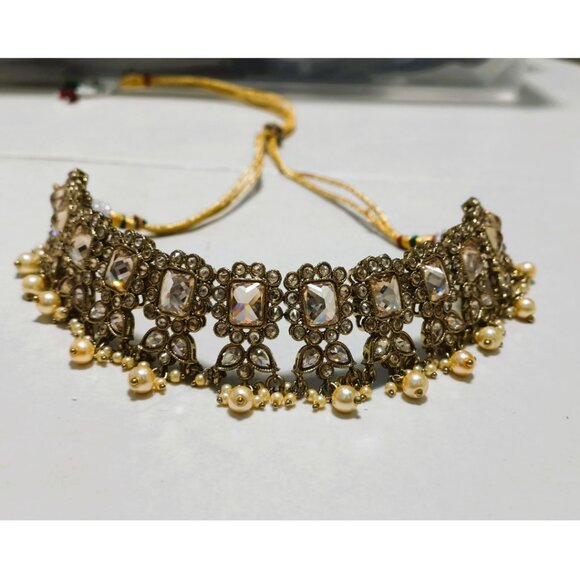 Reverse AD Choker in Gold Setting - Picture 2 of 2